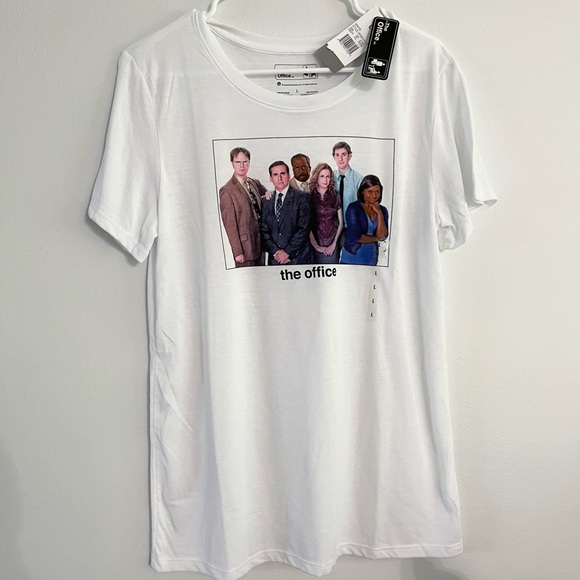 The Office Dunder Mifflin Short Sleeved Tshirt by Universal TV New with Tags L - Picture 2 of 7